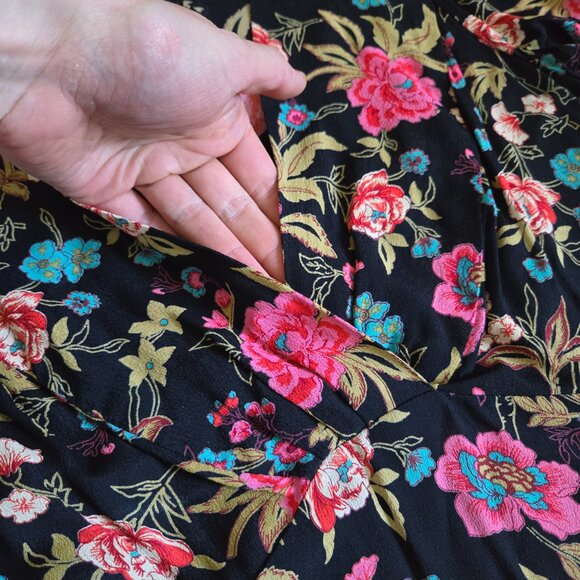 Stunning floral midi dress straight from California, 100% rayon, size M - Picture 9 of 13